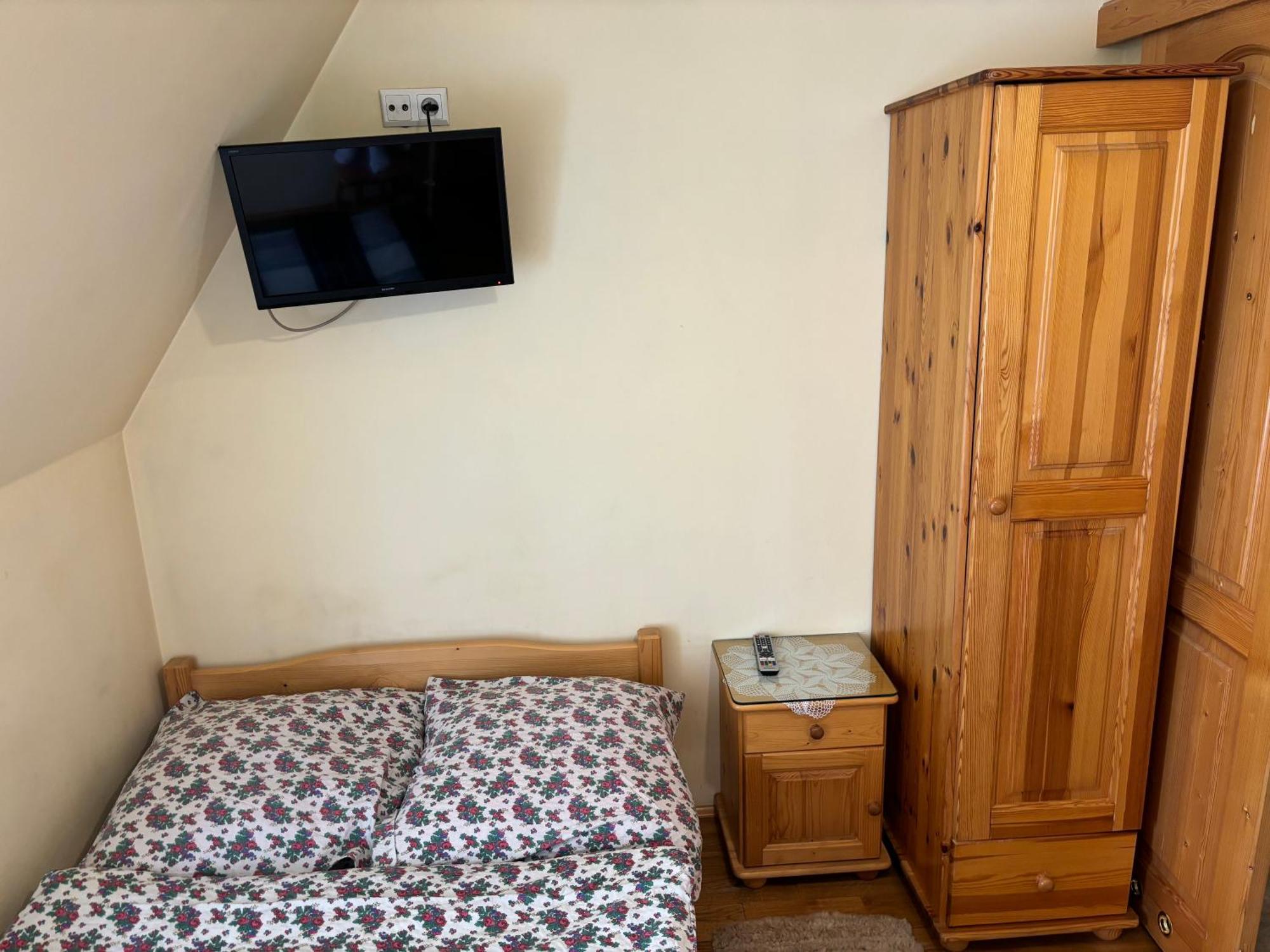 Pokoje Goscinne U Gordona Poronin Exterior foto